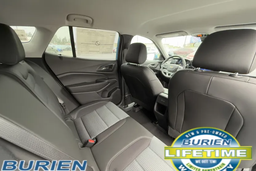 2026 Chevrolet Trax LT photo 1