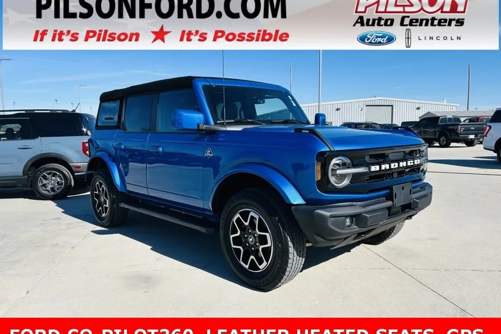 2023 Ford Bronco Outer Banks photo 1