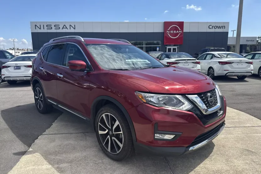 2019 Nissan Rogue SL photo 1