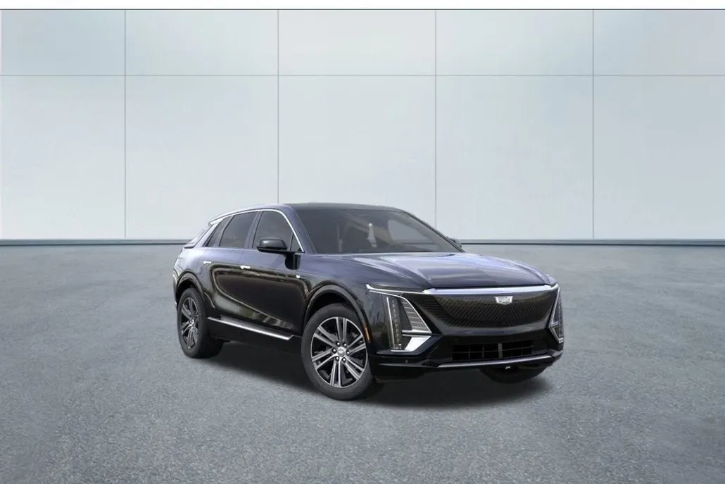 2025 Cadillac Lyriq Luxury photo 1
