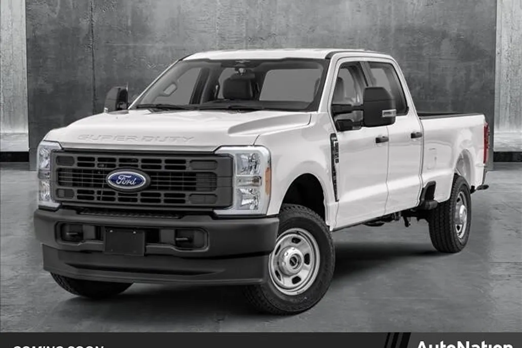 2025 Ford F-350 Lariat photo 1