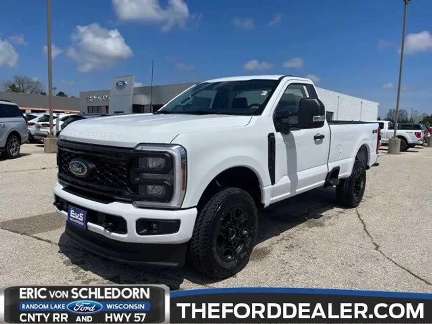 2025 Ford F-350 photo 1