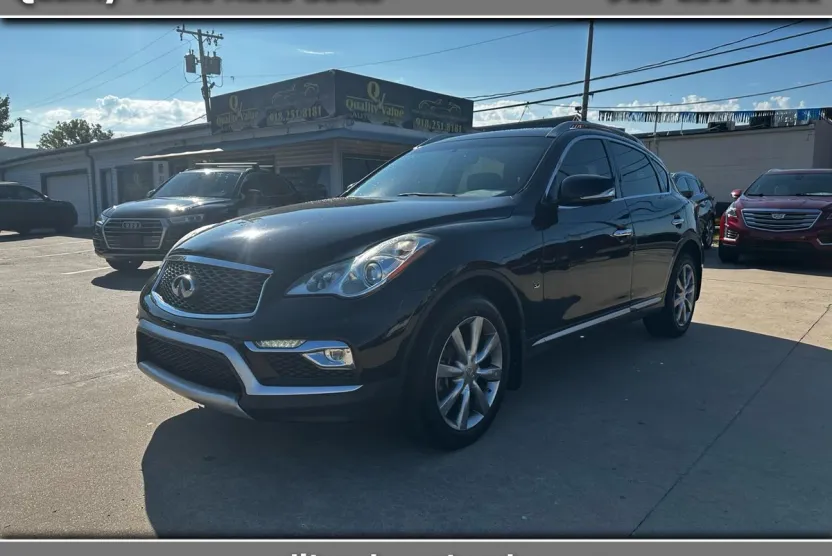 2017 Infiniti QX50 photo 1