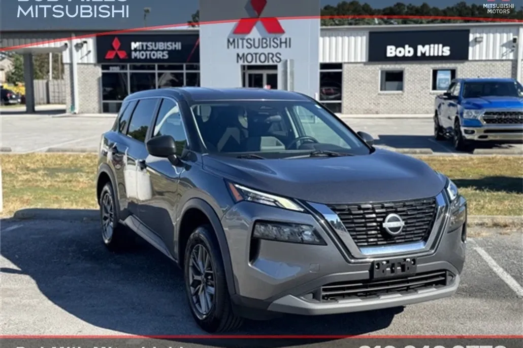 2022 Nissan Rogue S photo 1
