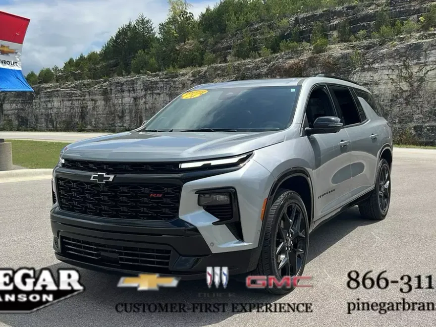 2024 Chevrolet Traverse RS photo 1