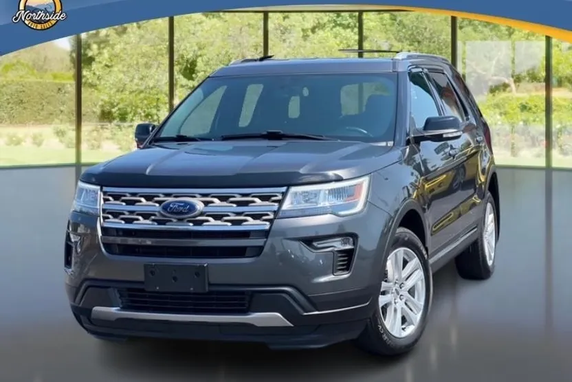 2018 Ford Explorer XLT photo 1