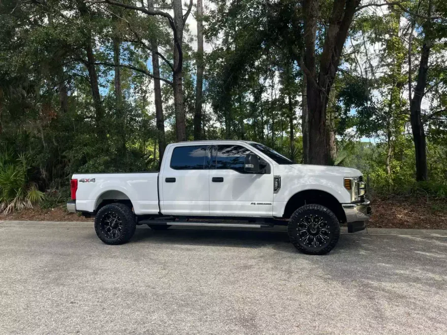 2018 Ford F-250 photo 1