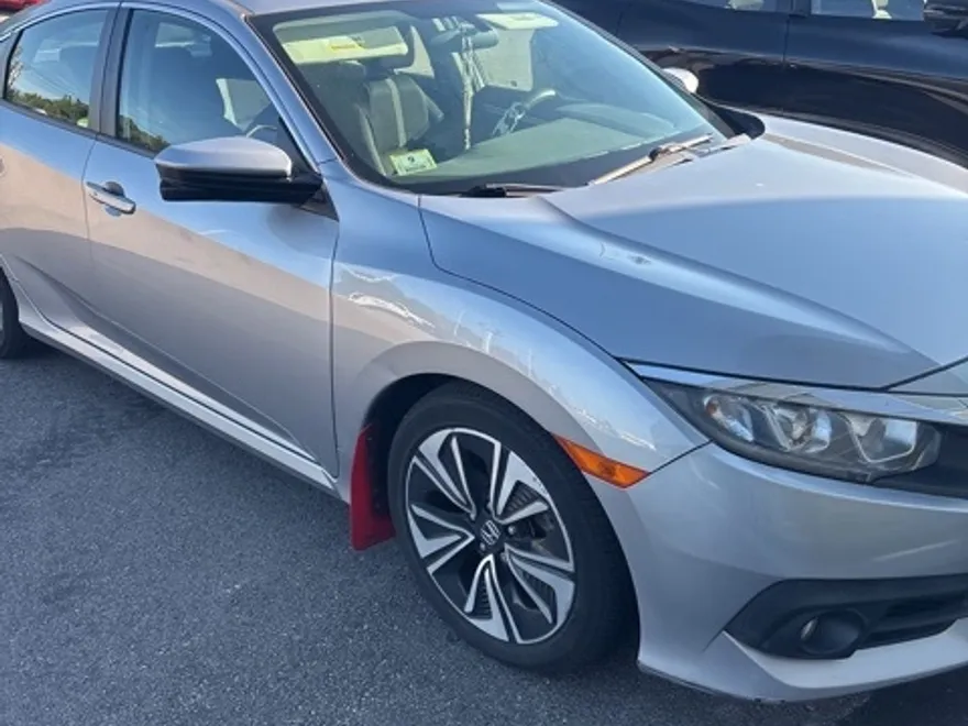 2017 Honda Civic EX photo 1