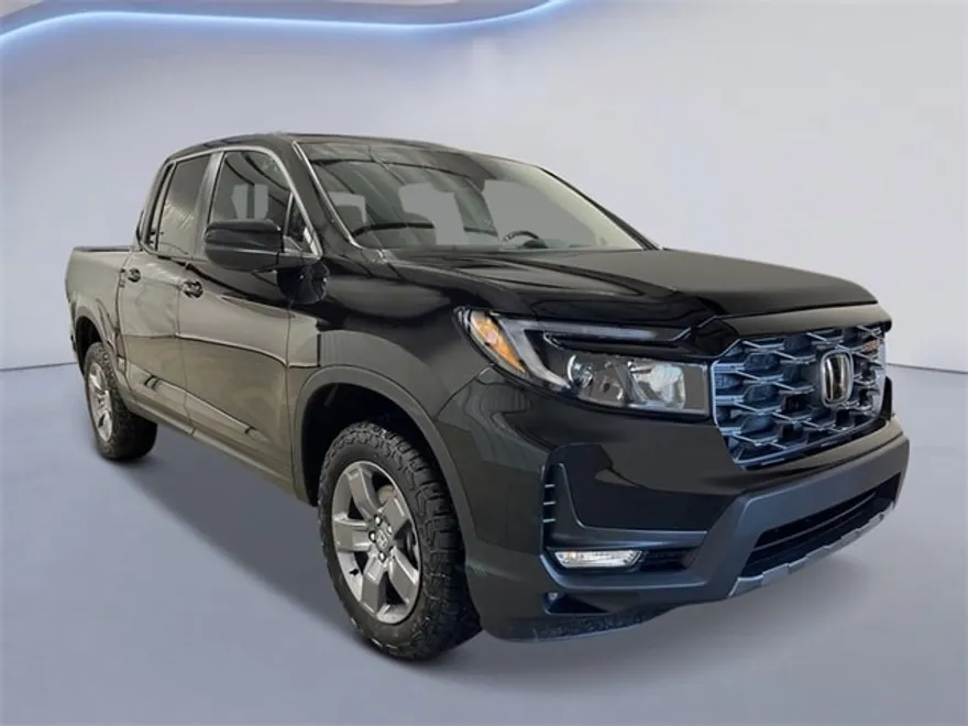 2025 Honda Ridgeline TrailSport photo 1