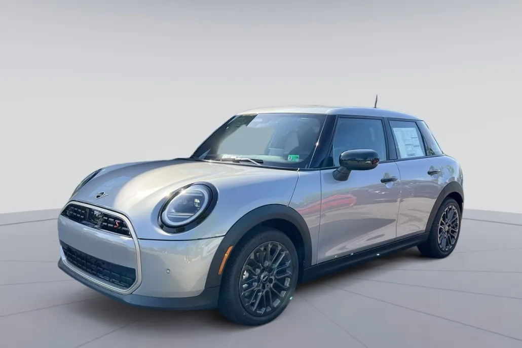 2025 Mini Cooper Hardtop S photo 1
