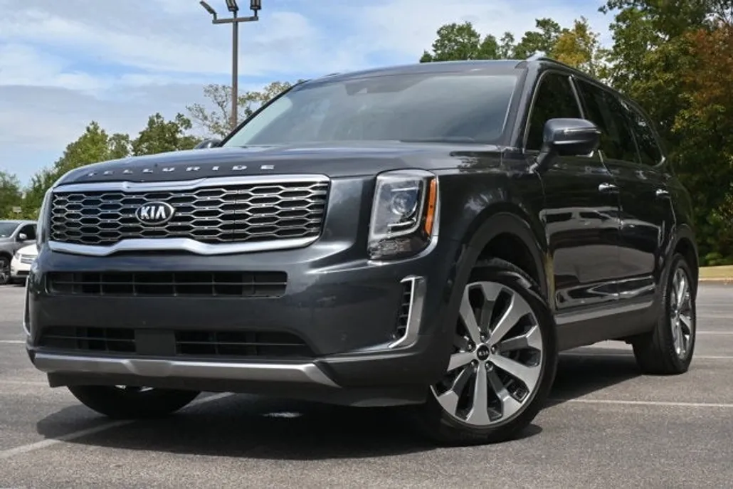 2020 Kia Telluride S photo 1