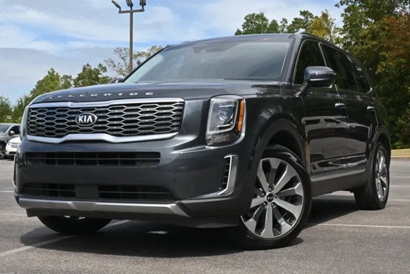 2020 Kia Telluride S photo 1