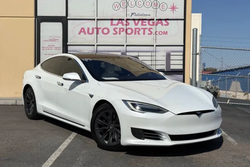 2017 Tesla Model S 75 photo 1