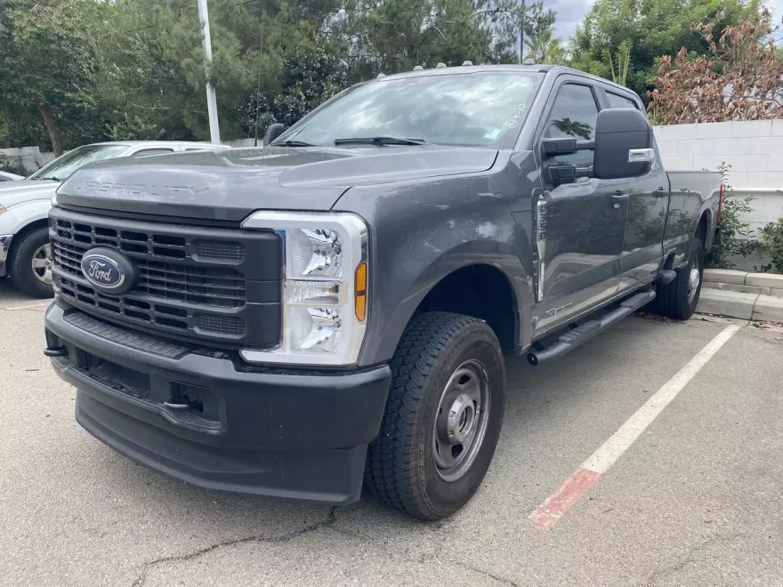 2024 Ford F-350 XL photo 1