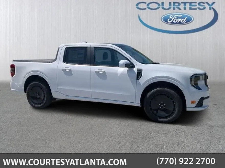 2025 Ford Maverick photo 1