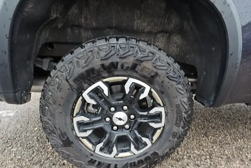 2023 Chevrolet Silverado 1500 ZR2 photo 1