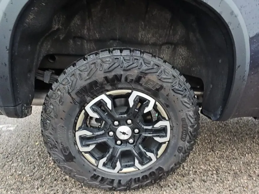 2023 Chevrolet Silverado 1500 ZR2 photo 1