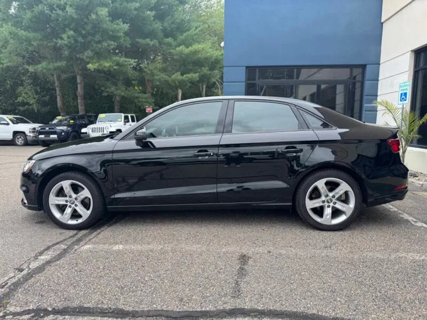 2017 Audi A3 2.0T Quattro Premium photo 1