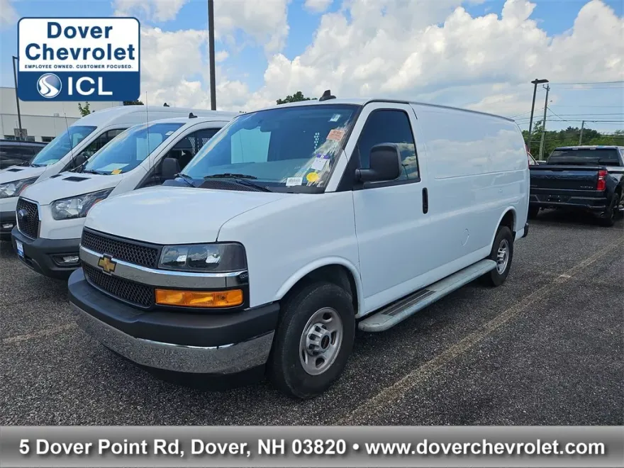 2023 Chevrolet Express Cargo 2500 photo 1