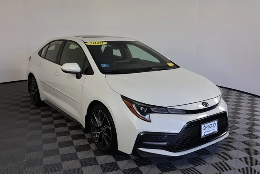 2020 Toyota Corolla SE photo 1