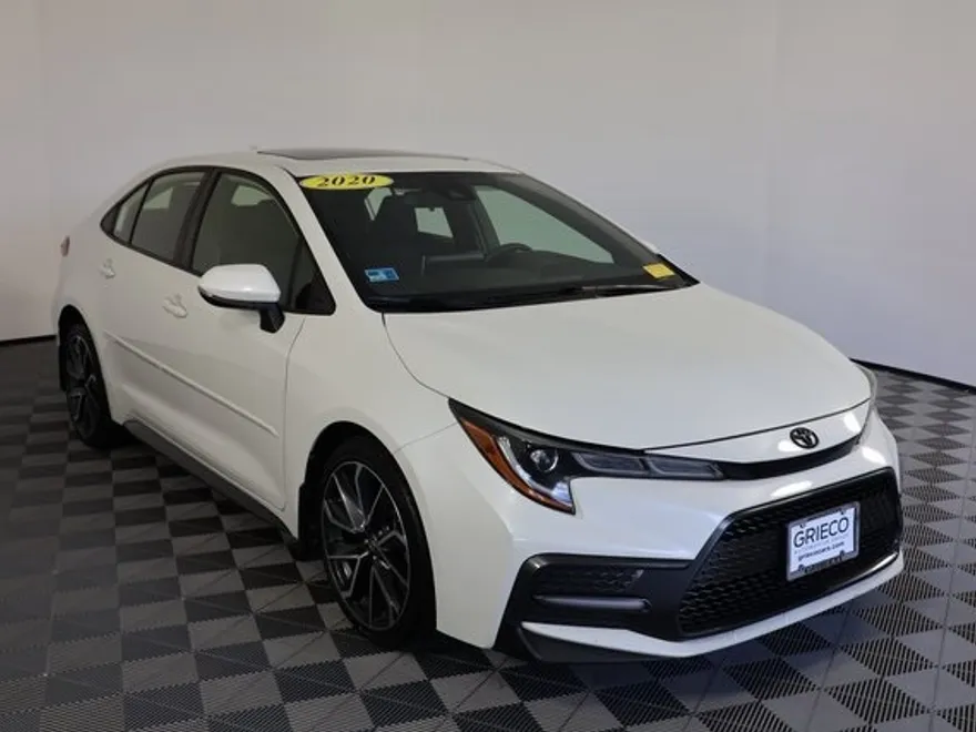 2020 Toyota Corolla SE photo 1