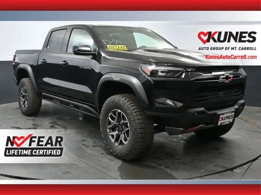 2025 Chevrolet Colorado ZR2 photo 1