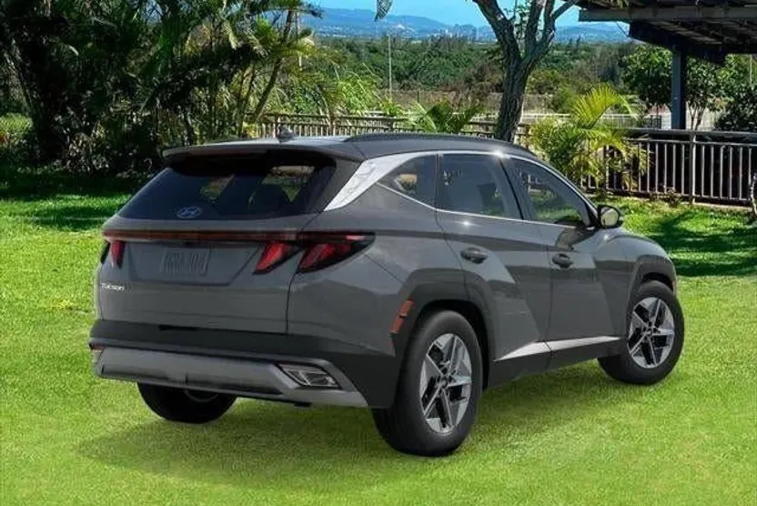 2025 Hyundai Tucson SEL photo 1