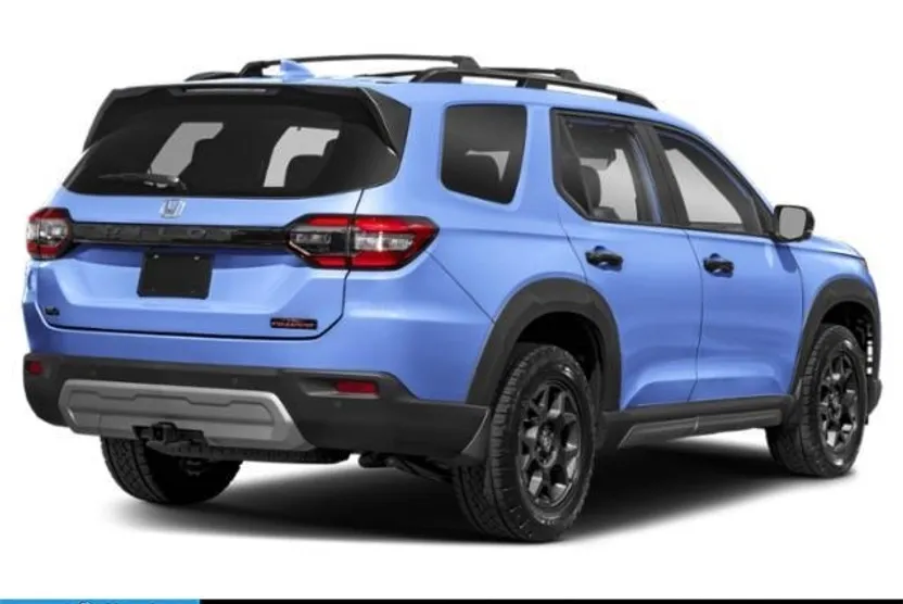 2025 Honda Pilot TrailSport photo 1