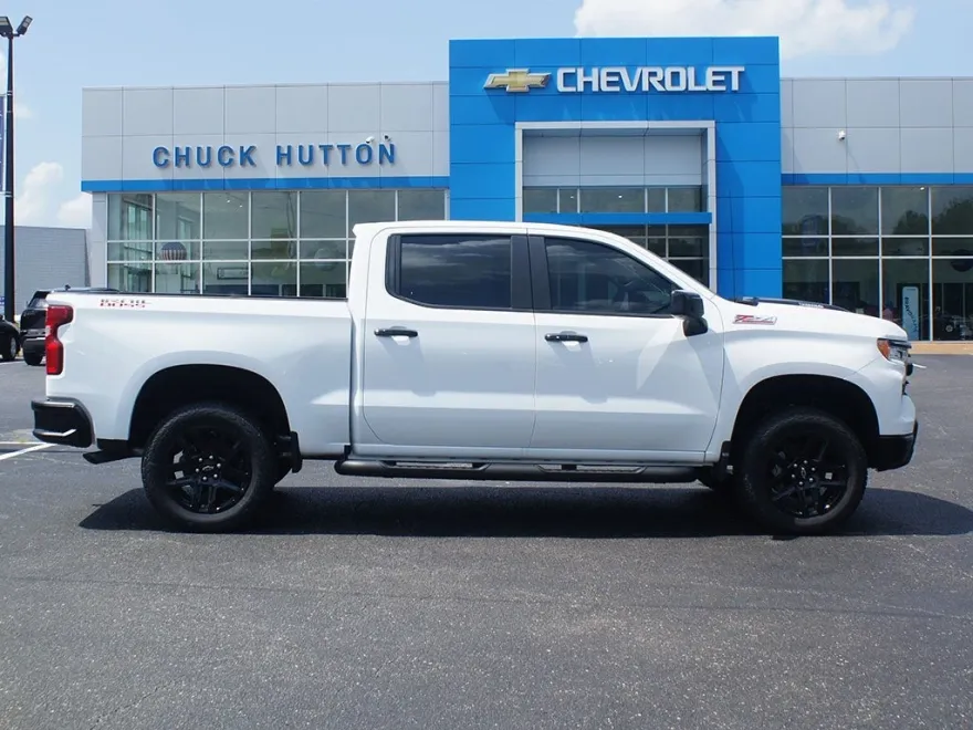 2025 Chevrolet Silverado 1500 LT Trail Boss photo 1