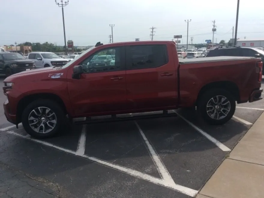 2021 Chevrolet Silverado 1500 RST photo 1