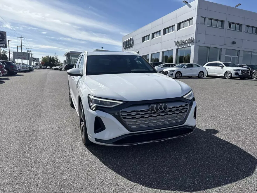 2024 Audi Q8 E-tron Premium photo 1