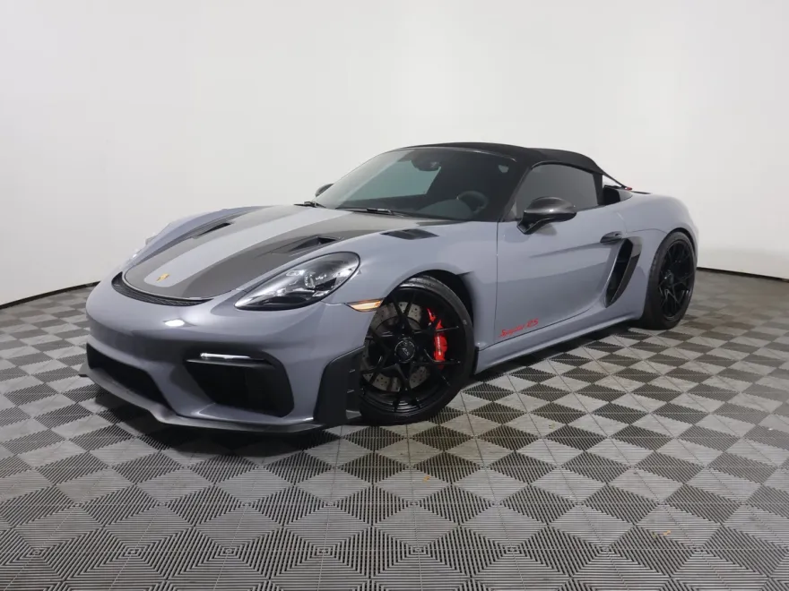 2024 Porsche Boxster Spyder photo 1