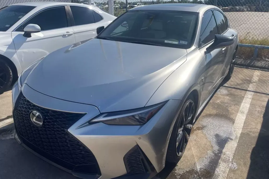 2021 Lexus IS 350 F SPORT photo 1