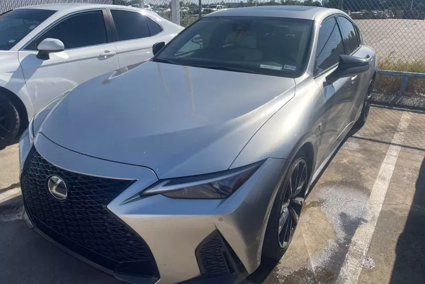 2021 Lexus IS 350 F SPORT photo 1