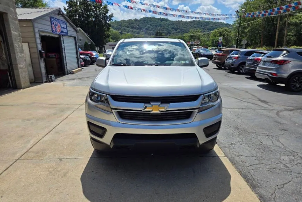 2017 Chevrolet Colorado Work Truck photo 1