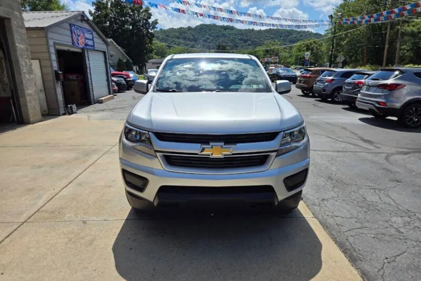 2017 Chevrolet Colorado Work Truck photo 1