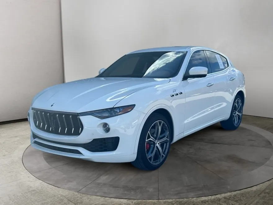 2023 Maserati Levante GT photo 1
