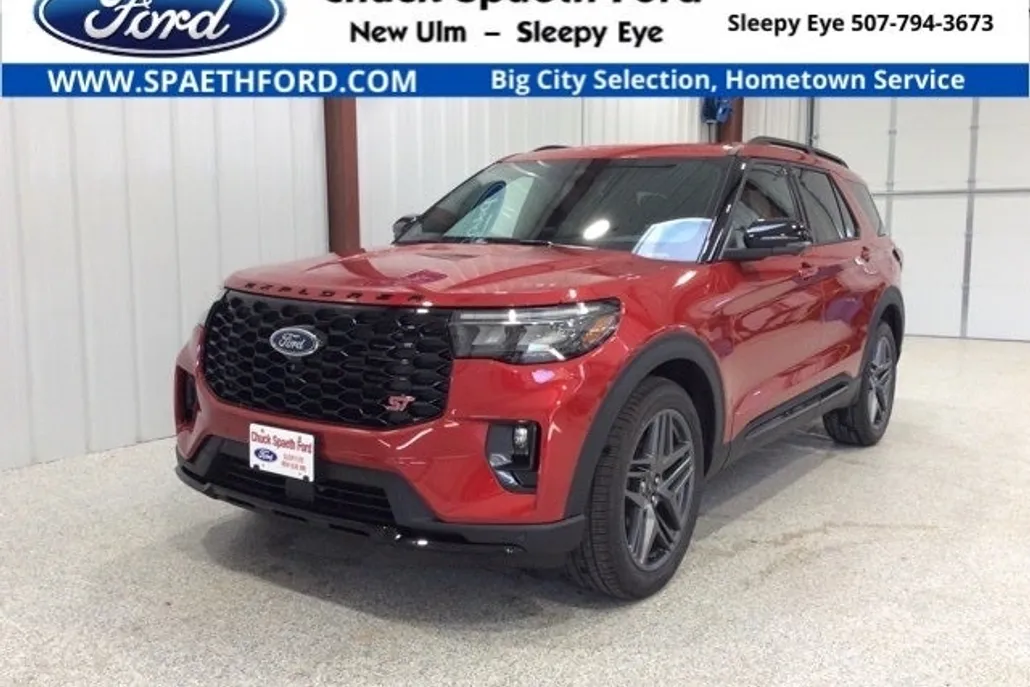 2025 Ford Explorer ST photo 1