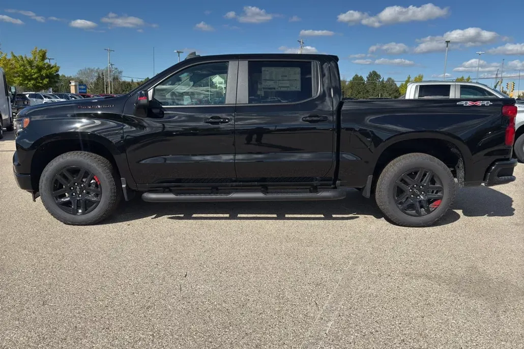 2026 Chevrolet Silverado 1500 RST photo 1