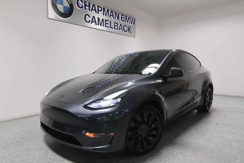 2023 Tesla Model Y Performance photo 1