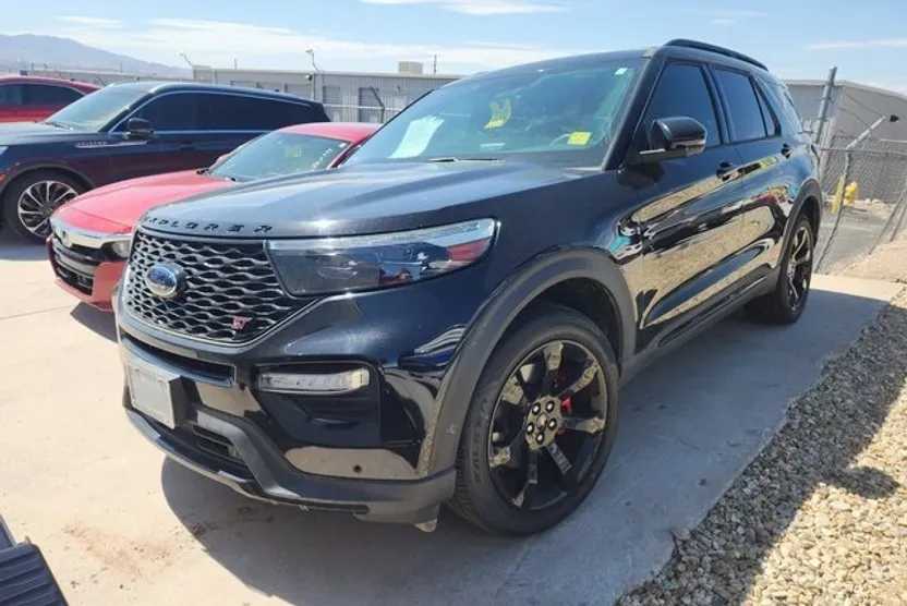 2021 Ford Explorer ST photo 1