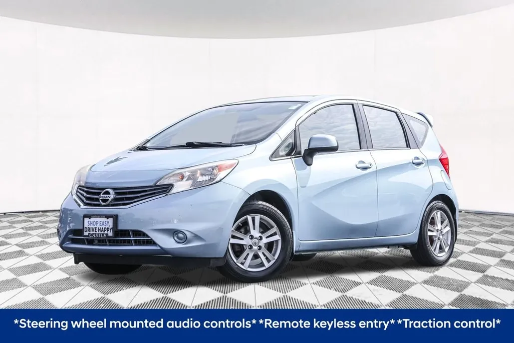 2014 Nissan Versa Note SV photo 1