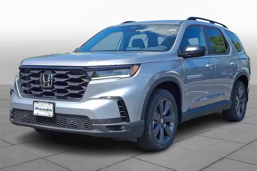 2025 Honda Pilot Sport photo 1