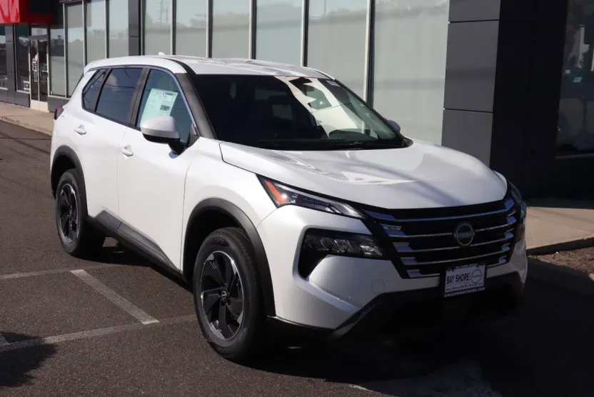 2026 Nissan Rogue SV photo 1