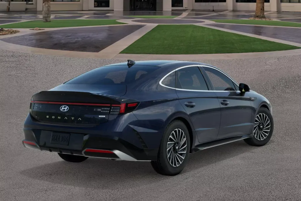 2026 Hyundai Sonata Hybrid Limited photo 1