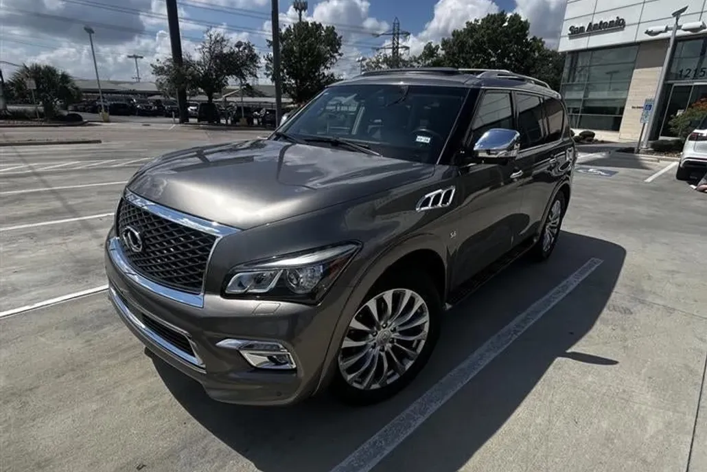 2016 Infiniti QX80 Limited photo 1