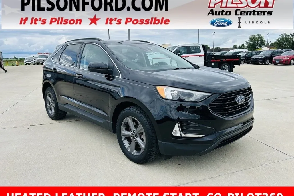 2022 Ford Edge SEL photo 1