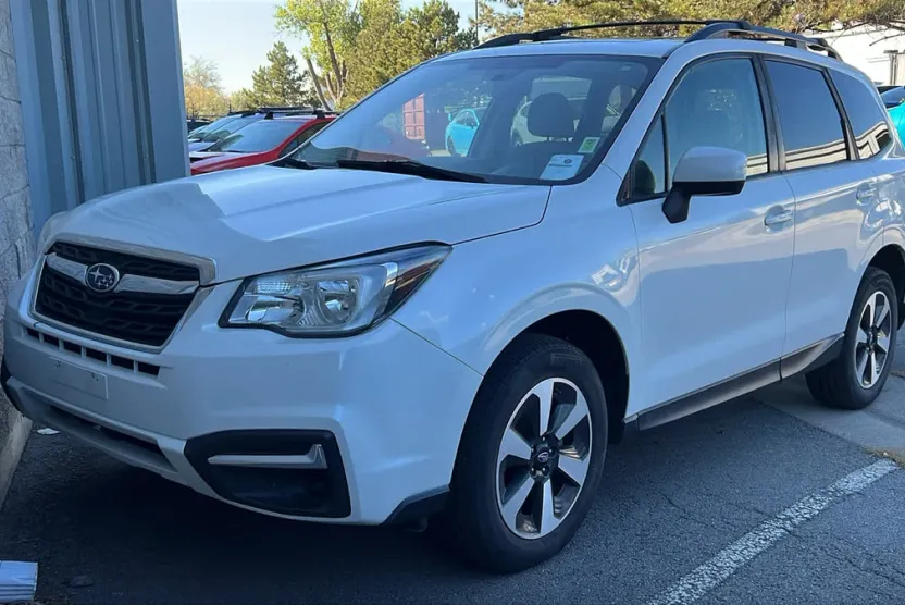 2018 Subaru Forester 2.5i Premium photo 1