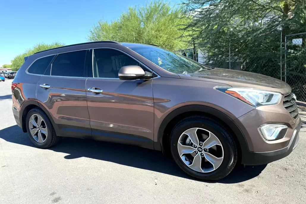 2014 Hyundai Santa Fe GLS photo 1