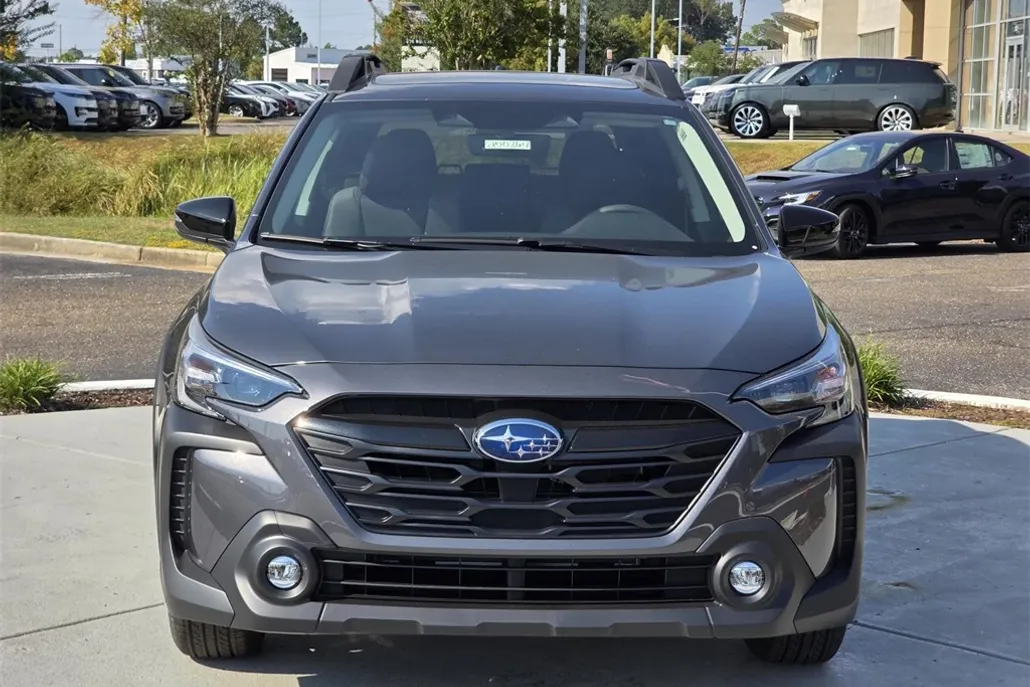 2025 Subaru Outback Onyx Edition photo 1